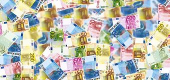 Dlaczego hurtowa wymiana walut w Warszawie jest opłacalna?